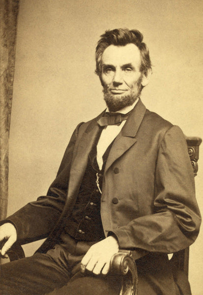 Lincoln Seated Photo - 2461