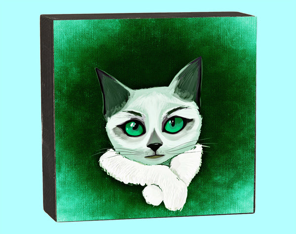 Green Eyed Cat Box - 12250